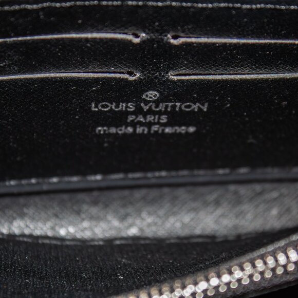 Louis Vuitton Damier Graphite Clutch - Picture 8 of 8